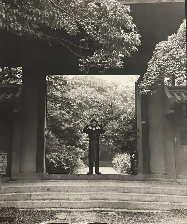 Klaus Rinke, The German-Buddha, Far East (5), 1970