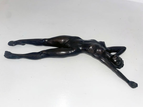 Tom Greenshields MC, Annie Lying