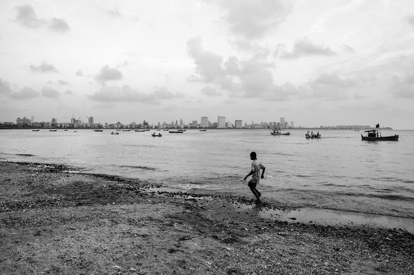 Sooni Taraporevala, The boy and the bay, Mumbai, 2015