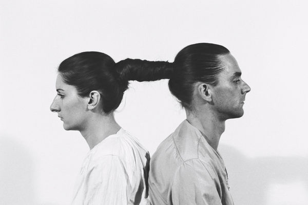 Marina Abramovic, Relation in Time, 1977
