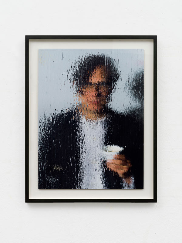 Gregor Hildebrandt, Selbstporträt am Morgen, 2024