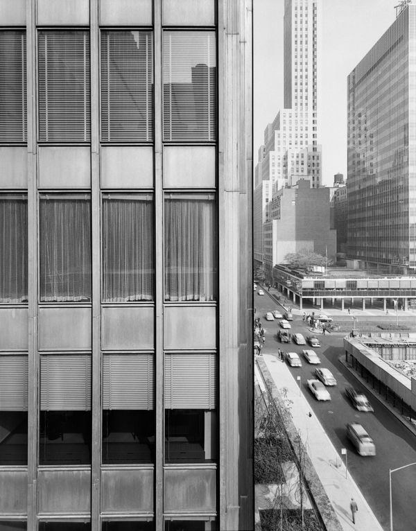 Ezra Stoller, Seagram Building, Mies van der Rohe with Philip Johnson, New York, NY, 1958