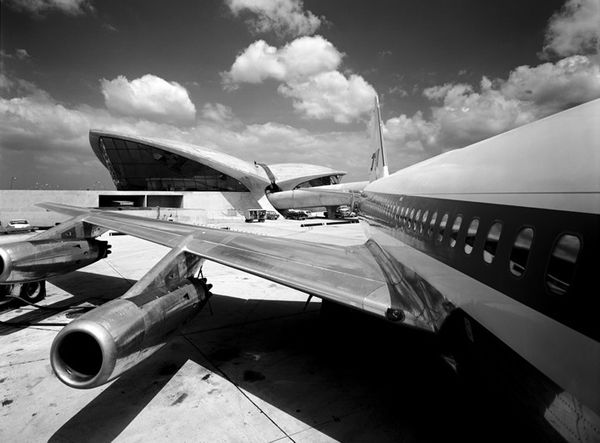 Ezra Stoller, TWA Terminal at Idlewild, now JFK Airport, Eero Saarinen, New York, NY, 1962