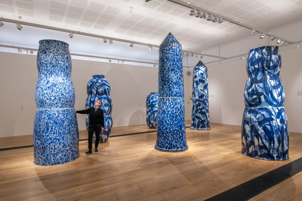 EXPRESSIONS IN BLUE: MONUMENTAL PORCELAIN BY FELICITY AYLIEFF Shirley Sherwood Gallery, Kew Gardens, London
