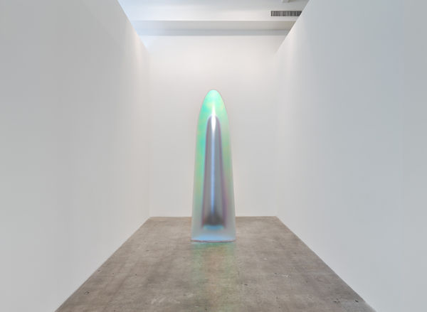 5 Gisela Colon Untitled Monolith Silver 2017 Blow Molded Acrylic 111 X 34 X 24 Inches Courtesy Of Diane Rosenstein Gallery