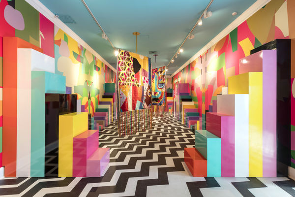 Assume Vivid Astro Focus: Abstracto viajero andinos fetichizados