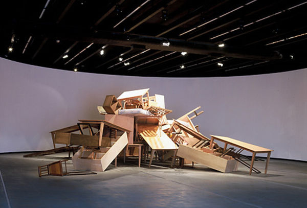 Duas margaridas e uma aranha