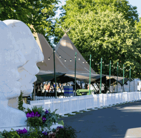 Henley Festival Ruby Gallery // Stand G