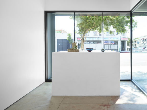 Installation view: Beatrice Wood, Coffee Break (c.1990), Beatrice Wood, Turquoise and Copper Bowl (1984), in "Fire and Life", 6 September - 25 October 2025, Charlotte Call Gallery, Los Angeles.