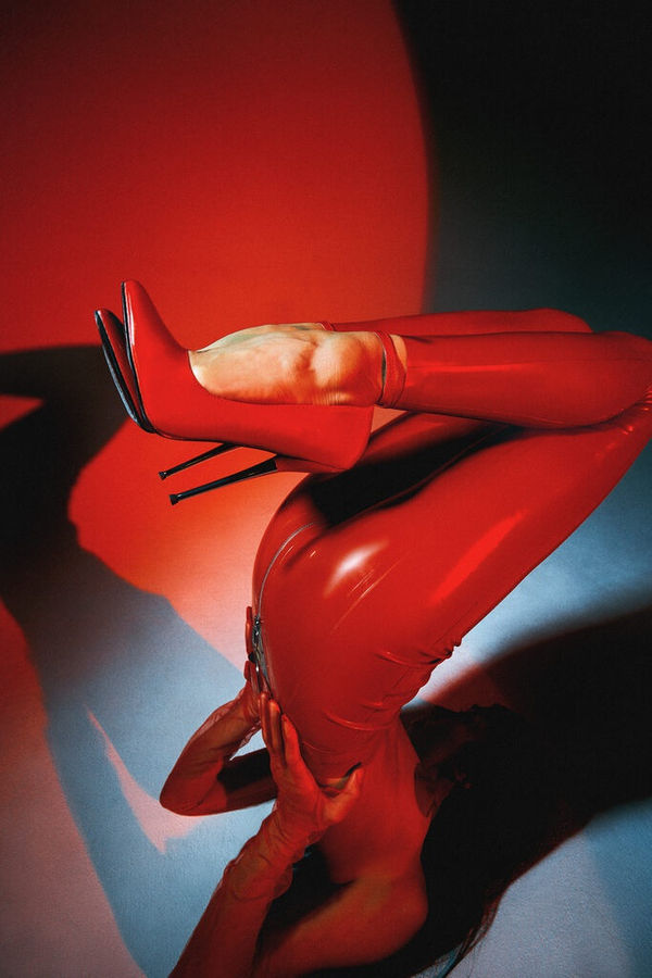 Lanee Bird, HIGH IN HEELS, 2023