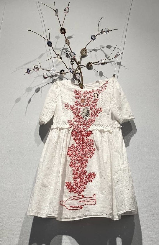 Oxana Afanasieva When I grow up, I will become a tree, 2021 dress, threads, wire, photos 185 x 50 cm