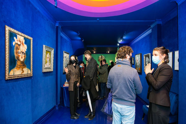 Miss Van Pale Moonlight Muses 43