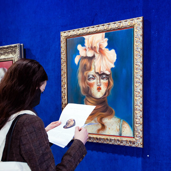 Miss Van Pale Moonlight Muses 45