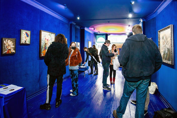 Miss Van Pale Moonlight Muses 47