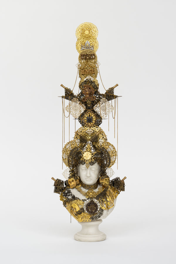 Hew Locke Souvenir 21 Queen Victoria 2024 Mixed Media On Antique Parianware 35 5 X 20 X 11 Cm 14 X 7 7 8 X 4 3 8 In H Loc0551 Photo By Damian Griffiths View 1