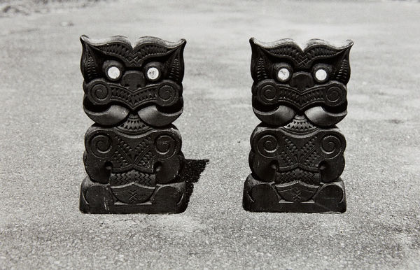 Peter Peryer Tahi Rua 1999