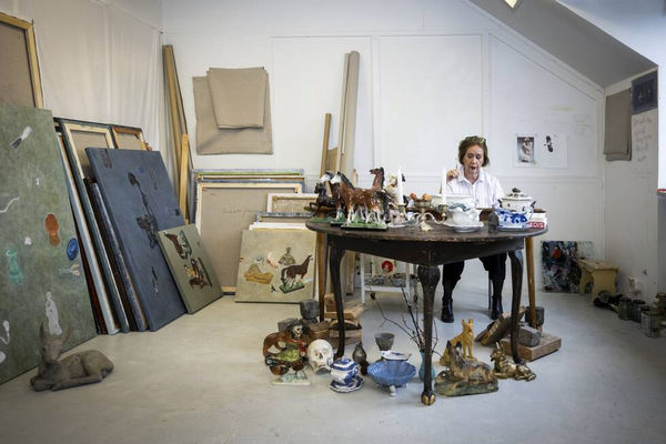 "Jag dras till föremål som bär spår av tid" - Ingela Johansson Dunell