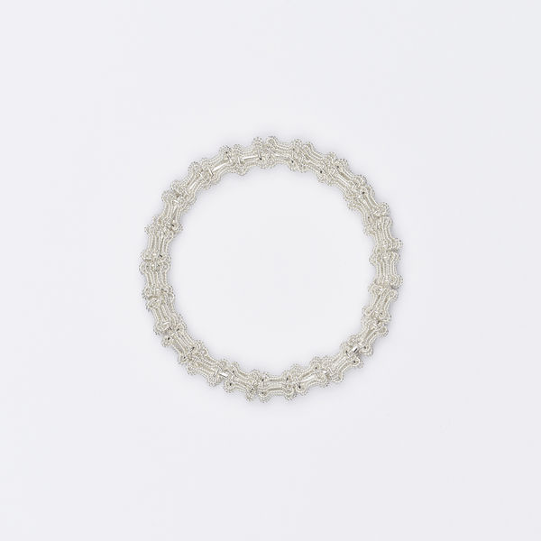 Ruth Leslie, Ossein I Bangle