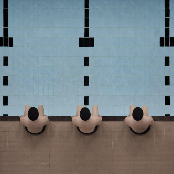 Soo Burnell, Poolside