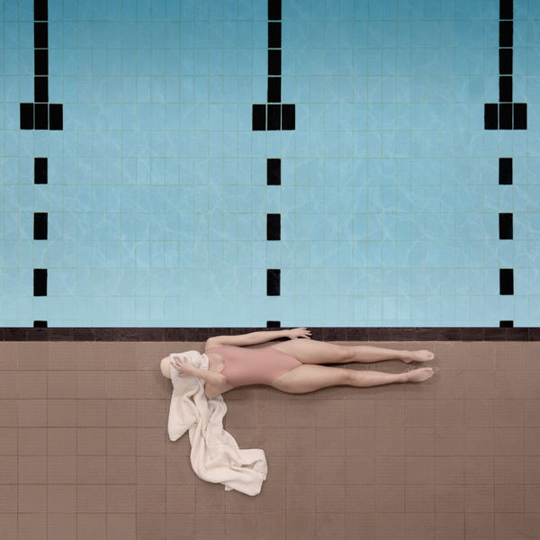 Soo Burnell, Poolside