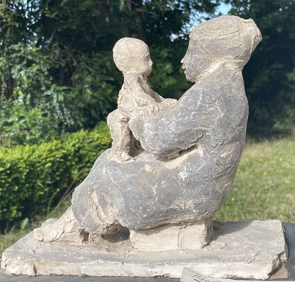 Peter Regent, Mother & child (clay maquette)