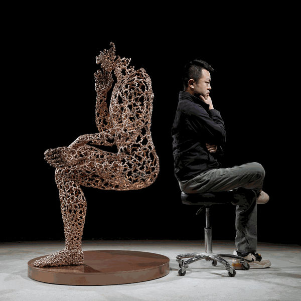 Beyond the Medium with Seong Gu Lee