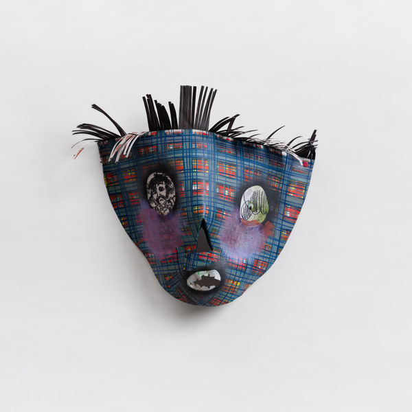 Untitled 2026 紙（油彩）にミクストメディア/ Mixed media (Oil paint) on paper cut H33 × W47 × D12 cm H12.9 × W18.5 × D4.7 in.