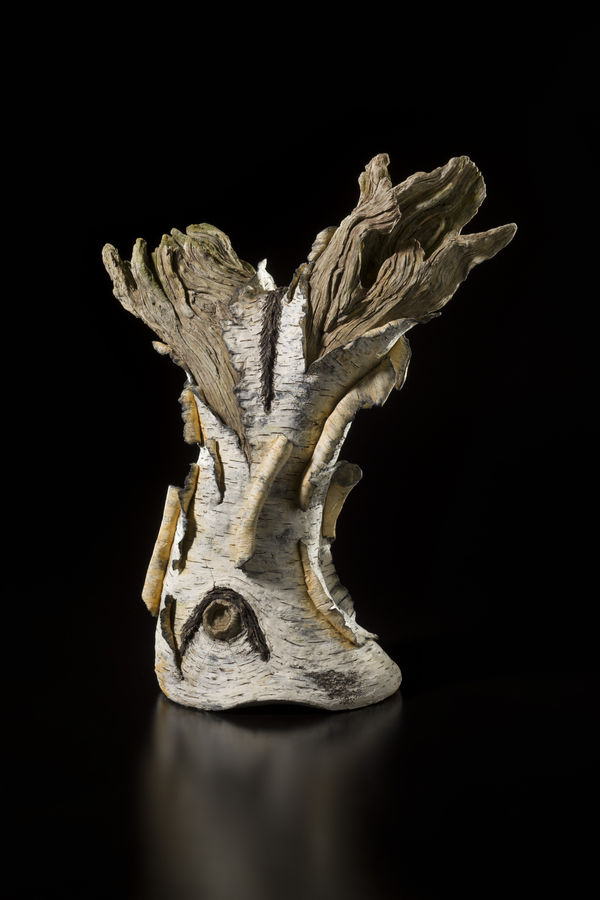 エリック・セリテラ/ Eric Serritella Remnants 2020, 陶/ Ceramic H55.8 × W45.7 × D22.8 cm