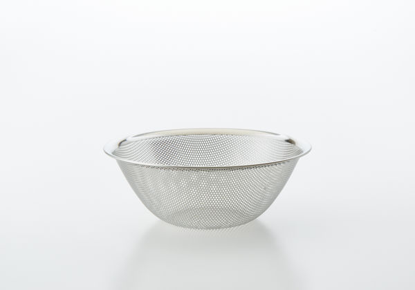 栁宗理, ざる/ Yanagi Sori sieve H8.5 × W24 × D24 cm