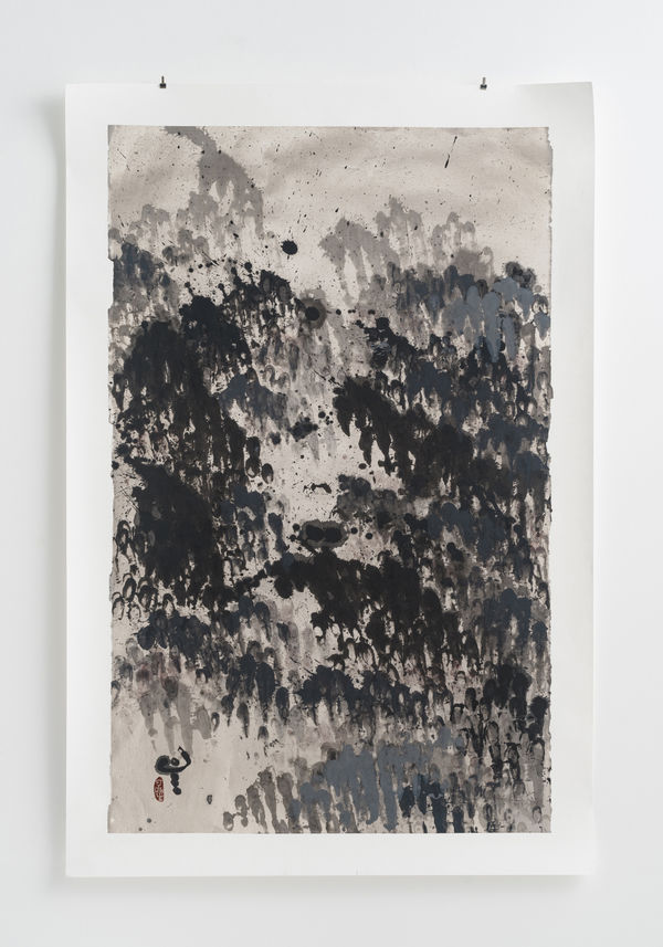 山水気19-d4, 2019 韓紙に泥入り墨 H94.7 × W62.5 cm 星野 暁