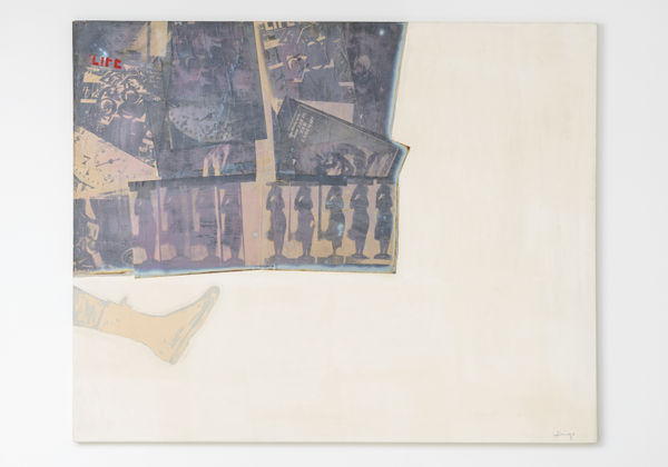 作品 D/ Work D, 1970 Circa ミクストメディア H130.5 × W162 cm H51.3 × W63.7 in. 三島 喜美代