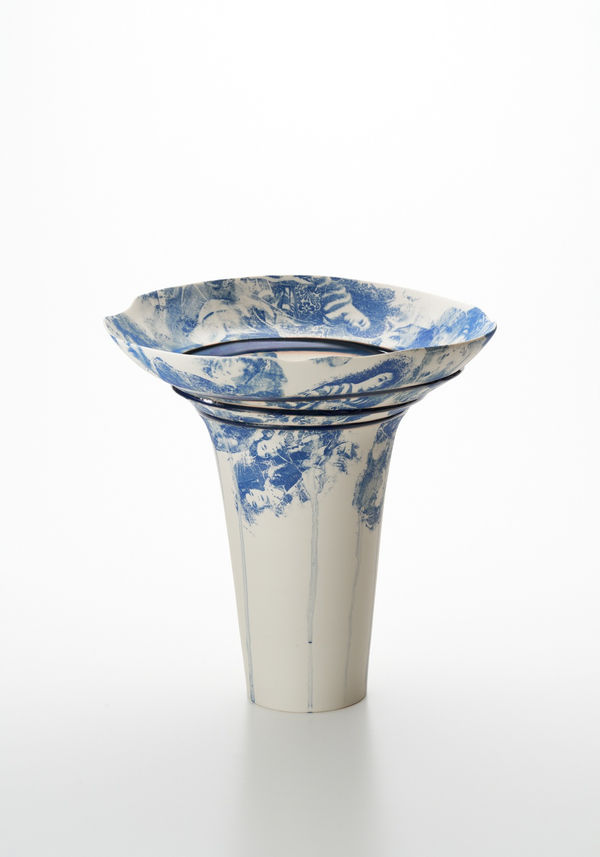 多和田有希＋福本双紅, blue on blue, 2025