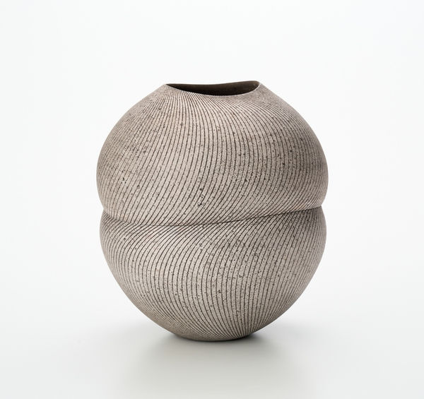 井口 大輔, 銹陶銀彩壺, 2025