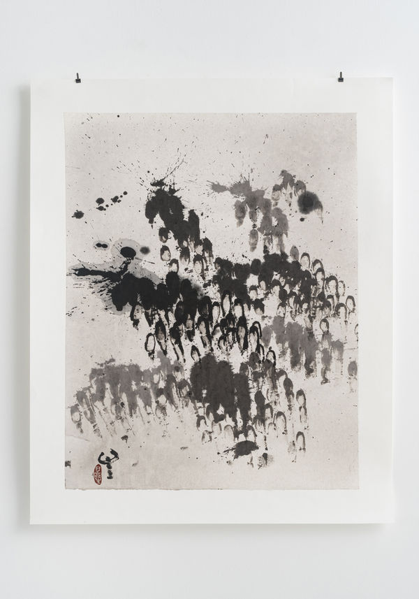 山水気19-dm2, 2019 韓紙に泥入り墨 H65.5 × W53 cm 星野 暁