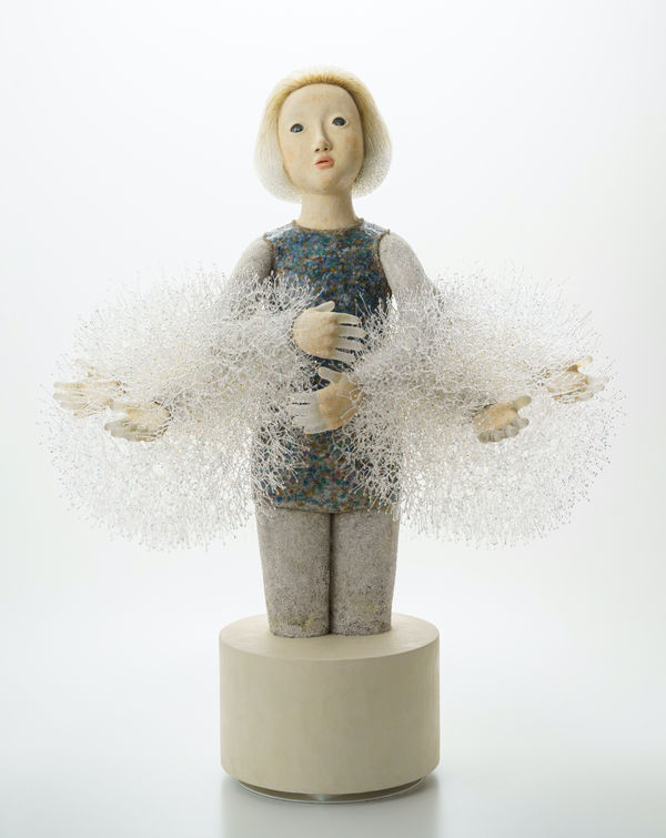 菅野 有紀子: 「撫でる、抱き寄せる、リードを持つ」