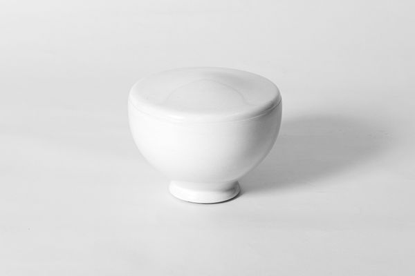 Iran do Espirito Santo Globe 7, 2011 Escultura em marmore 16 x 21 x 21 cm