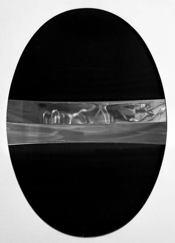 Julio Le Parc Relief 2, 1970 Acrilica, aço, e vidro. 41 x 41 x 5 cm