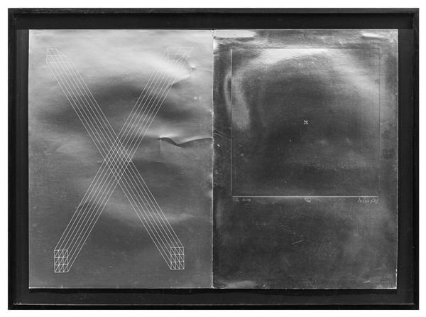 Antonio Dias The Image, S.D. Serigrafia sobre cartão laminado prata 70 x 100 cm