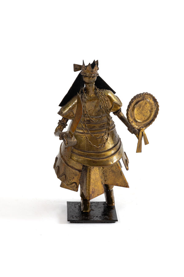 Tatti Moreno Oxum, 1987 Escultura em metal 30 x 19 x 18 cm