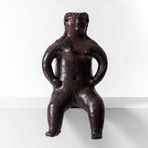 Ediltrudis Nogueira Sem título, S.D. Escultura em cerâmica 64 a 34 x 35 cm