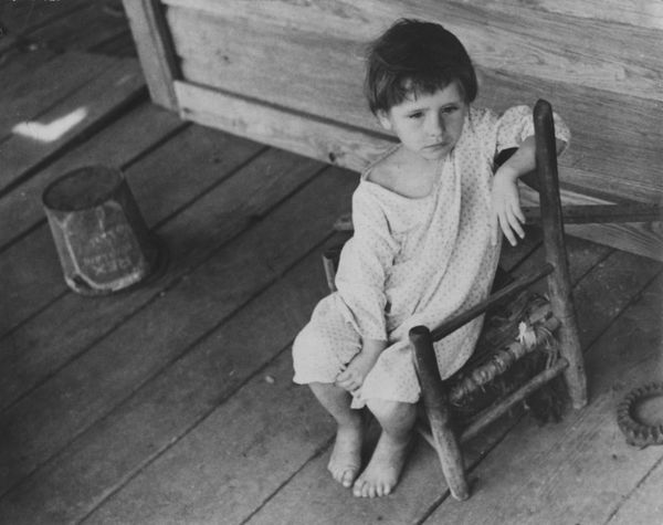 Walker Evans - Penny Picture Display, Savanagh, GA ( Studio ), 1936/1971