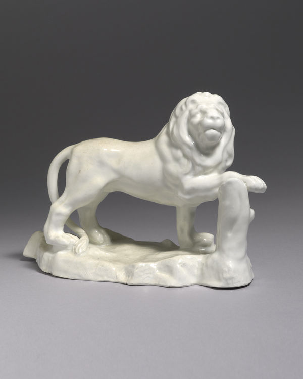 Large White Early Bow Model Of A Lion, Circa 1750