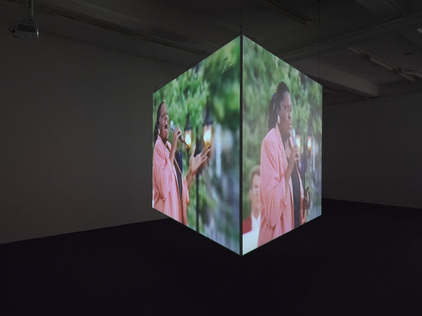 Installation view, Salad Hilowle, När morgonstjärnan brinner, 2025, Cecilia Hillström Gallery. Photo: Jean-Baptiste Béranger.