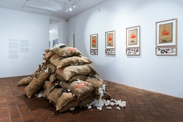 Conceptual installation by Jean David Nkot about cotton at AFIKARIS Gallery Paris October 2023