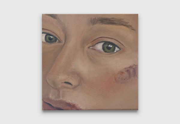 Mia Middleton Fall (self Portrait), 2022 oil on Italian cotton 20 x 20 cm 7 7/8 x 7 7/8 inches