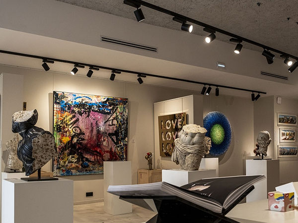 Filippo Tincolini and Hong Yi Zhuang. Event at the Bel-Air Fine Art Gallery in Marseille