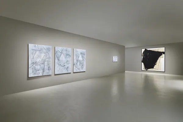 Johyun Gallery Ouhi Cha Installation View 1