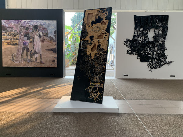 Entre Deux Mondes (Between Two World)