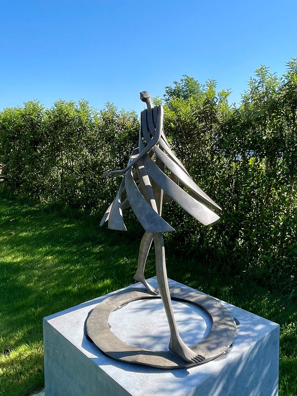 Isabel Miramontes , Mira