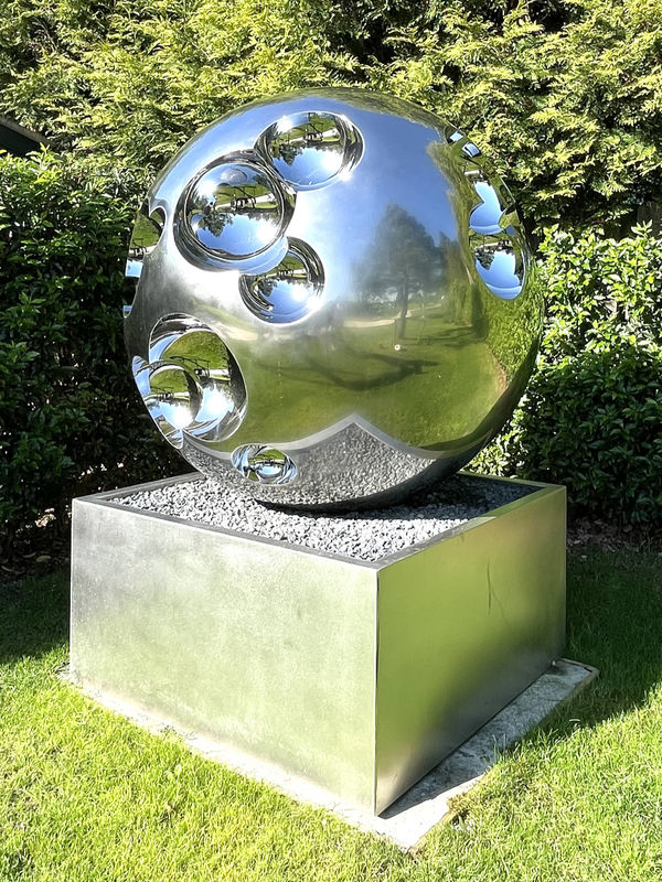 Ronald Westerhuis, Universe